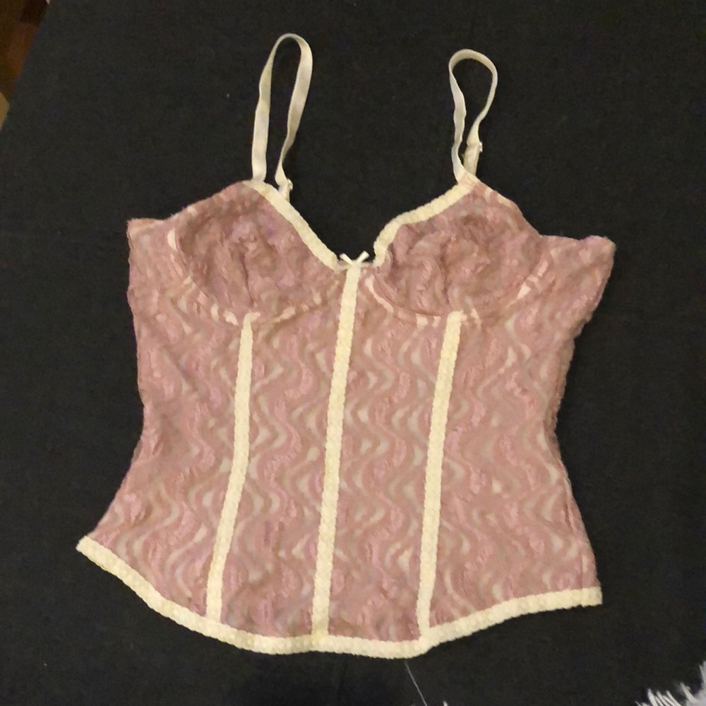 Small lingerie top.